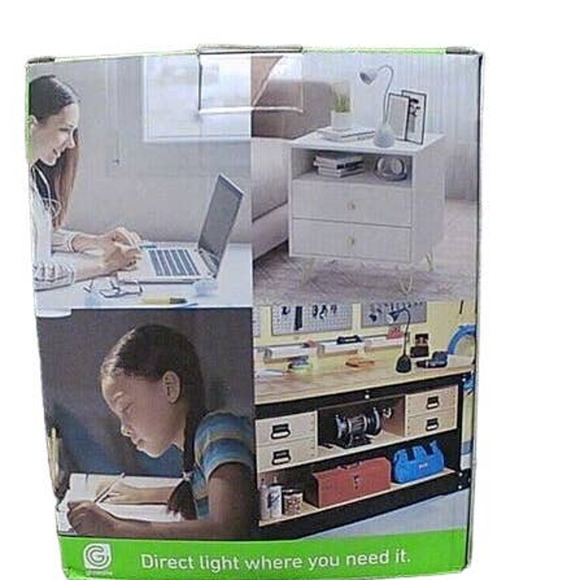 NIB- TWO FLEXIBLE LED DESK LAMPS, 3.5W GREENLITE, 19'' TALL FLEXIBLE - Picture 5 of 5